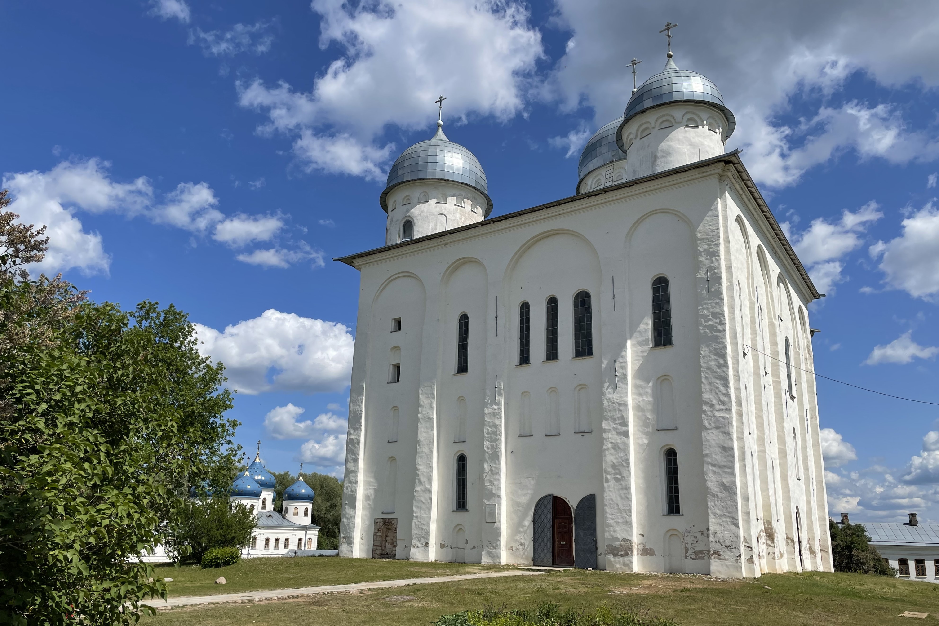Новгород
